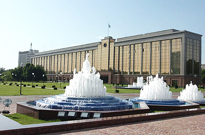 uzbekistan_cabinet_of_ministers_150414