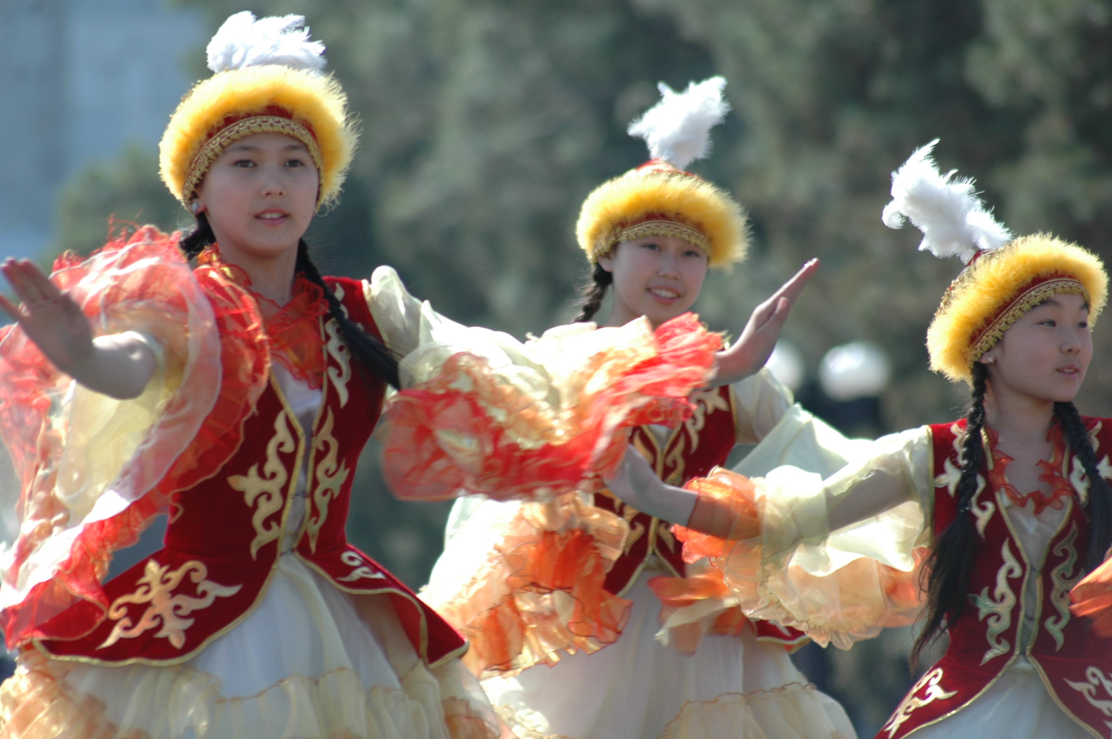 фото кыргызских девушек
