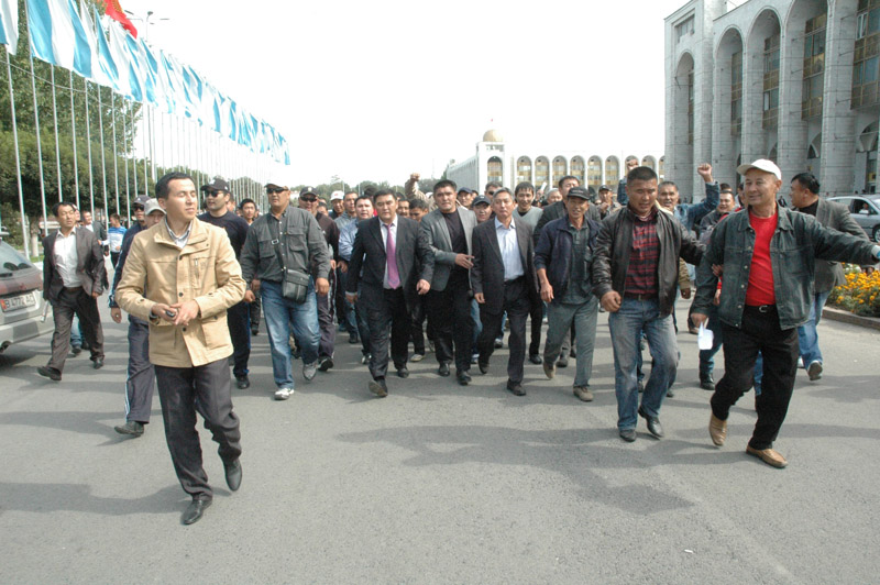 Митинг в Бишкеке 04