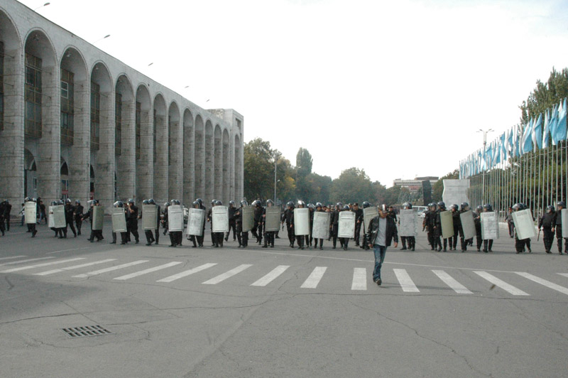 Митинг в Бишкеке 17