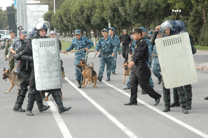 Митинг в Бишкеке 19