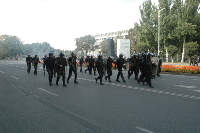Митинг в Бишкеке 16