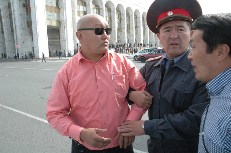 Митинг в Бишкеке 22