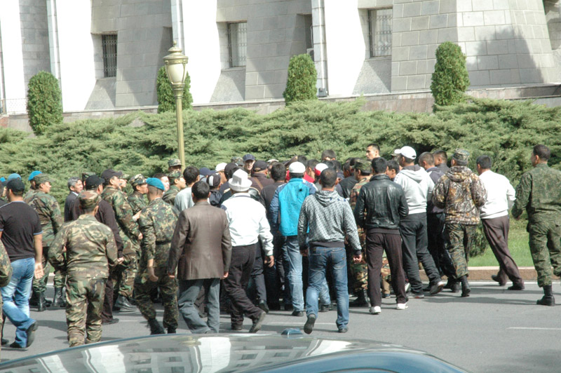 Митинг в Бишкеке 11
