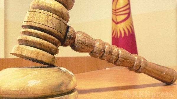 Омурбека Текебаева вынудили выплатить 1 млн. за клевету