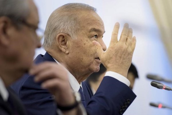 Кабинет министров Узбекистана изменил формулировку сообщения о состоянии здоровья президента Ислама Каримова