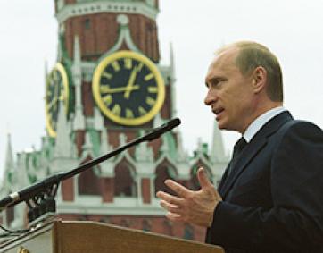 Центр Карнеги объявил о политическом кризисе в России