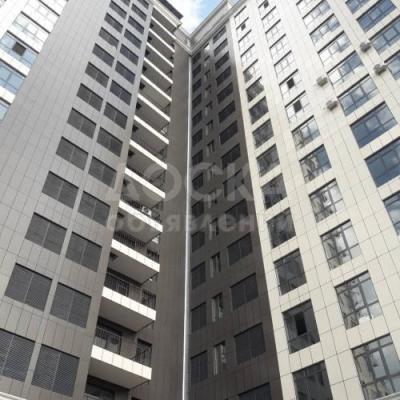 Продаю 2-комнатную квартиру, 75кв. м., этаж - 5/10, Исанова/Токтогула..