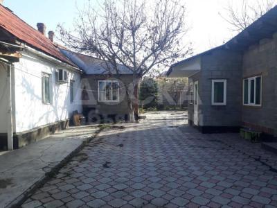 Продаю дом 4-комнатную 90кв. м., этаж-1, 5,7-сот., стена саман, Маликова пересечение ГАГАРИНА .