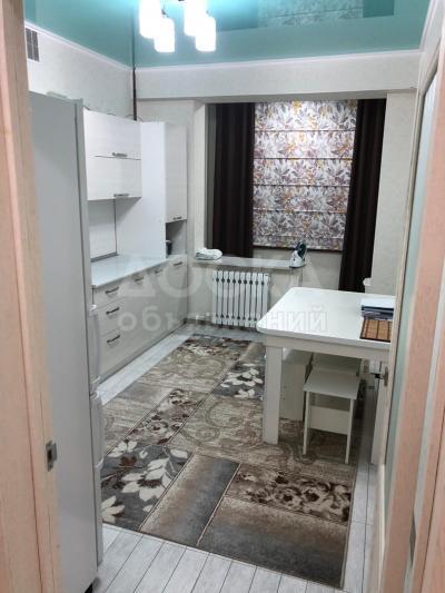 Продаю 1-комнатную квартиру, 48кв. м., этаж - 8/10, Ахумбаева-Чапаева Заходи и Живи.