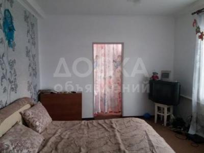 Продаю полдома 3-комнатную 40кв. м., этаж-1, 3-сот., стена кирпич, Район Горького/Ж. Пудовкина..