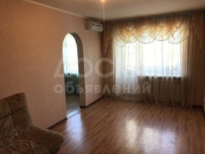 Продаю 2-комнатную квартиру, 41кв. м., этаж - 4/4, По Политехнической пер-т Ахунбаева (р-н Политеха).