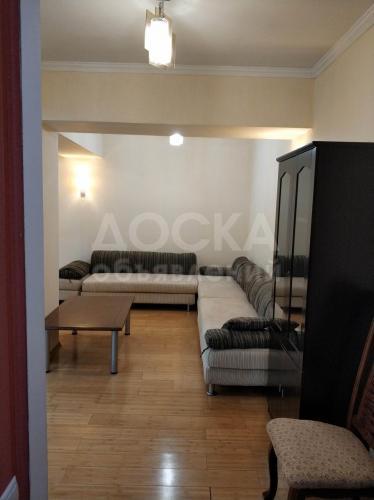 Сдаю 3-комнатную квартиру, 110кв. м., этаж - 9/9, пр. Ч.Айтматова 17 кв.32.
