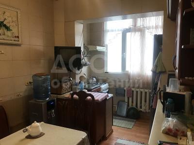 Продаю 4-комнатную квартиру, 80кв. м., этаж - 6/9, Средний Джал.