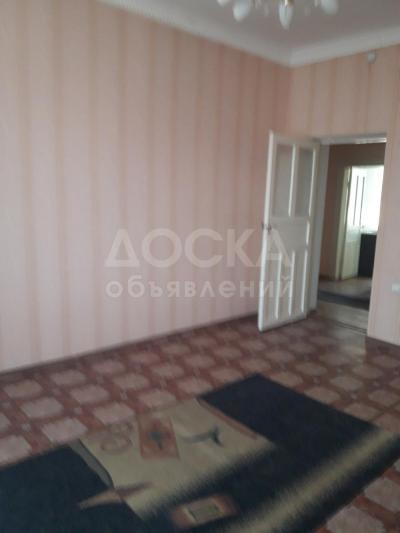 Продаю 2-комнатную квартиру, 45кв. м., этаж - 2/2, Срочно!! Московская/Фучика, стал..