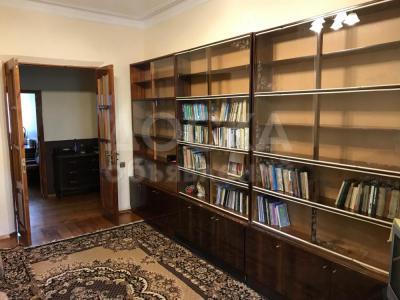 Сдаю 3-комнатную квартиру, 70кв. м., этаж - 3/3, Московская/Орозбекова.