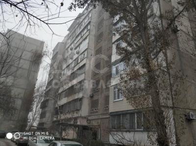 Продаю 5-комнатную квартиру, 98кв. м., этаж - 8/9, Боконбаева-Герцена.