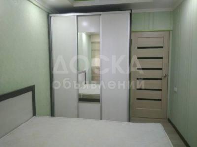 Продаю 2-комнатную квартиру, 70кв. м., этаж - 2/10, Турусбекова/Фрунзе.