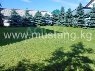 Продаю дом 7-комнатную 342кв. м., этаж-3, 9,5-сот., стена кирпич, Ала-Арча.