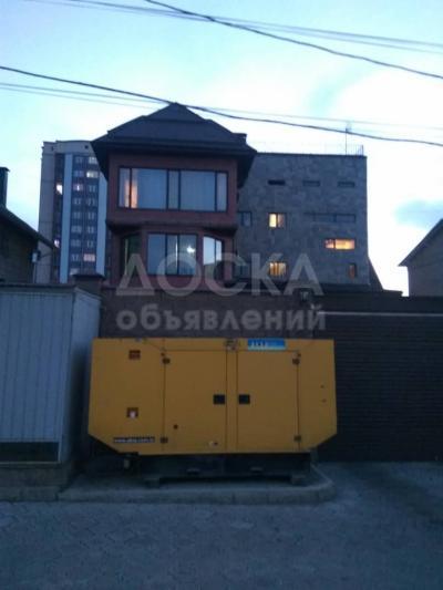 Продаю квартиру 4-ком., 195кв. м., этаж - 1/3, пр.Мира за школой Оксфорд.