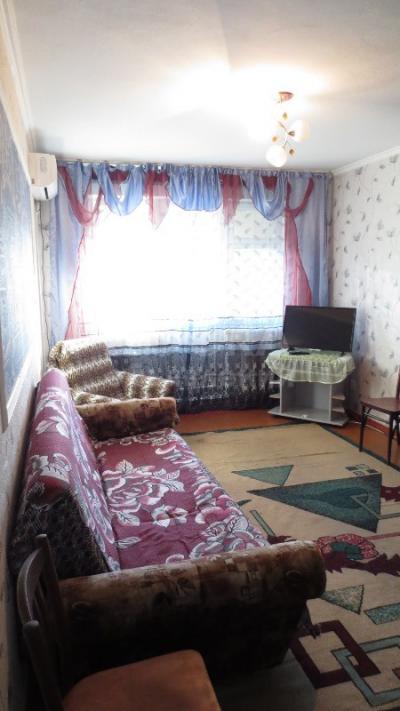 Сдаю 2-комнатную квартиру, 45кв. м., этаж - 4/4, в 9 микрорайоне, ориентир Советская-Донецкая.