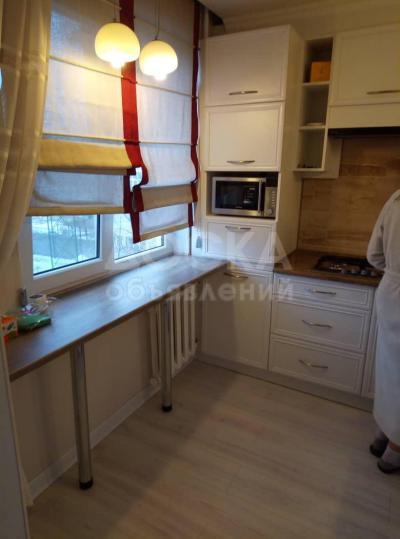 Продаю 2-комнатную квартиру, 44кв. м., этаж - 4/5, Душамбинского-Сухомлинова.