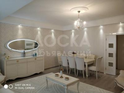 Продаю 5-комнатную квартиру, 195кв. м., этаж - 3/10, Магистраль-Тыналиева.