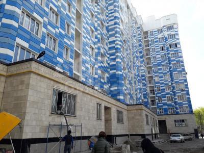 Продаю квартиру 2-ком., 72кв. м., этаж - 10/10, Бокомбаева-Исанова.