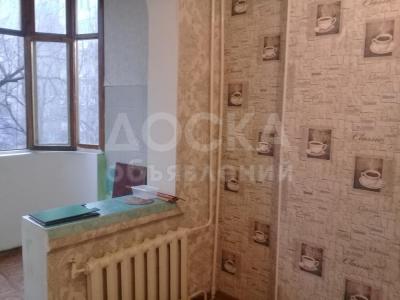 Продаю 2-комнатную квартиру, 50кв. м., этаж - 5/9, гордок строителей 12.