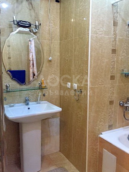 Сдаю квартиру 2-ком., 110кв. м., этаж - 10/10, Раззакова Боконбаева.