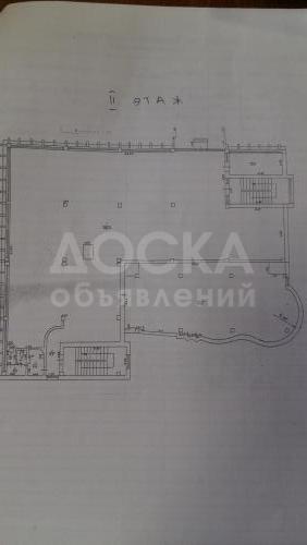 Продаю торговое помещение 1134кв. м., В районе улиц Советской и Фрунзе .