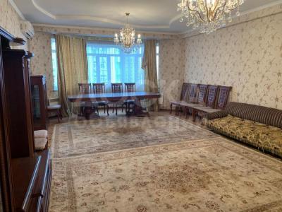 Продаю 4-комнатную квартиру, 170кв. м., этаж - 6/9, Пр. Чингиза Айтматова (Белинского) - Масалиева (Юж. Магистраль).