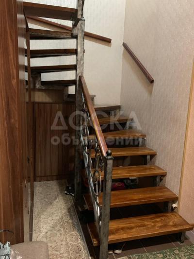 Продаю 5-комнатную квартиру, 117кв. м., этаж - 5/6, Токтогула/Исанова.