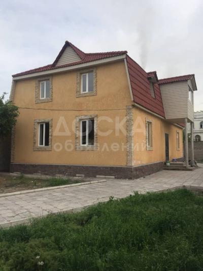 Продаю дом 5-комнатную 220кв. м., этаж-2, 7-сот., стена кирпич, Район ТЭЦ Пионерская.
