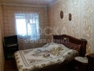 Продаю 1-комнатную квартиру, 42кв. м., этаж - 1/2, Газ.городок.