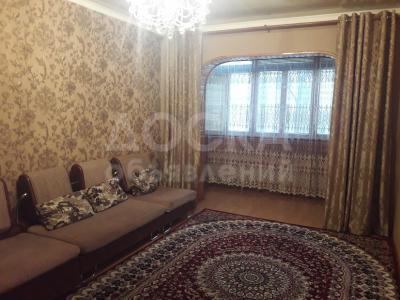 Продаю 4-комнатную квартиру, 105кв. м., этаж - 2/9, м-кр Восок-5 рынок"Мадина".