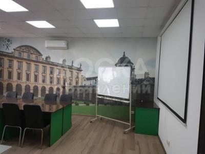 Продаю квартиру 3-ком., 125кв. м., этаж - 3/10, Жибек Жолу-Дэержинка.