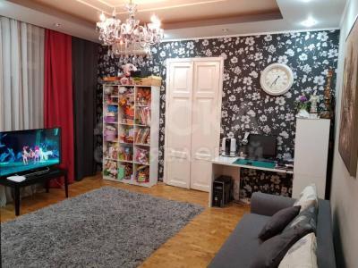 Продаю 3-комнатную квартиру, 56кв. м., этаж - 3/3, Абдырахманова/Московская.