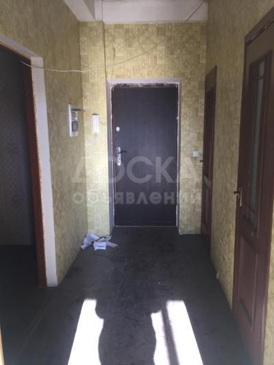 Продаю 1-комнатную квартиру, 55кв. м., этаж - 1/9, проспект Чуй \ Чокана Валиханова.