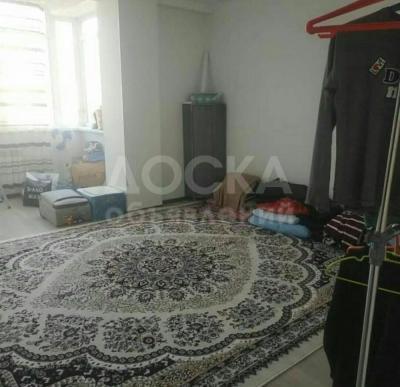 Продаю 2-комнатную квартиру, 82кв. м., этаж - 2/9, Манаса/Айни,.