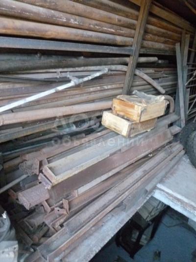 Продаю (СССР) б/у: швеллера, трубы, вентили и фланцы и др.