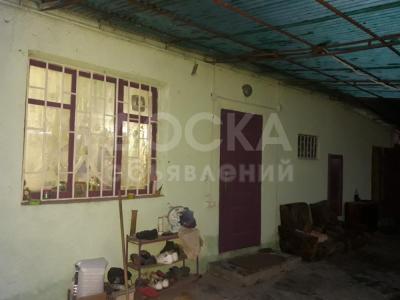 Продаю дом 3-комнатную 78кв. м., этаж-1, 6.5-сот., стена кирпич, с. Достук, Пригородное.