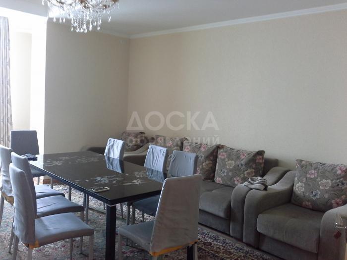 Сдаю квартиру 3-ком., 102кв. м., этаж - 8/10, район тц"караван"(авангард -стиль)..