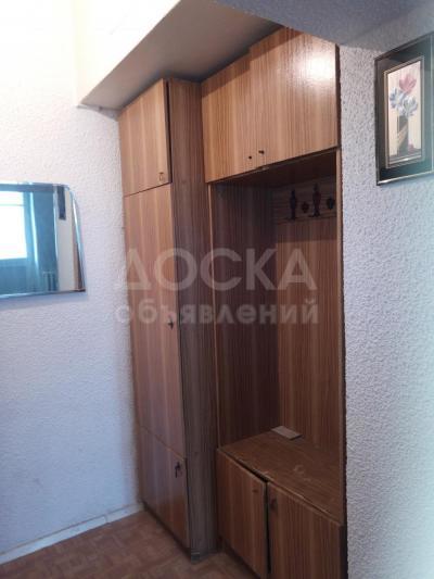Продаю 2-комнатную квартиру, 64кв. м., этаж - 3/3, пр.Мира/Айни.