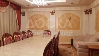 Продаю 5-комнатную квартиру, 195кв. м., этаж - 3/6, Ажибек Батыра, старый аэропорт.