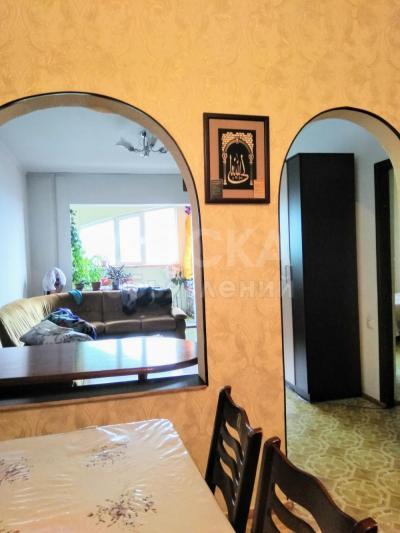 Продаю 3-комнатную квартиру, 86кв. м., этаж - 4/5, Мкр. Учкун д 9 кв 25.