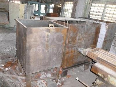 Продаю металлическую емкость (баки) 1500 л.