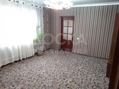 Продаю дом 7-комнатную 122кв. м., этаж-1, 9-сот., стена саман, Ак-Орго.