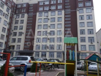 Продаю 1-комнатную квартиру, 43кв. м., этаж - 2/10, Душанбинка-Айни.