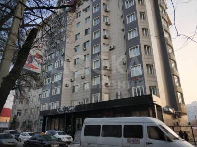 Продаю 2-комнатную квартиру, 125кв. м., этаж - 6/10, Боконбаева-Исанова Байтур .